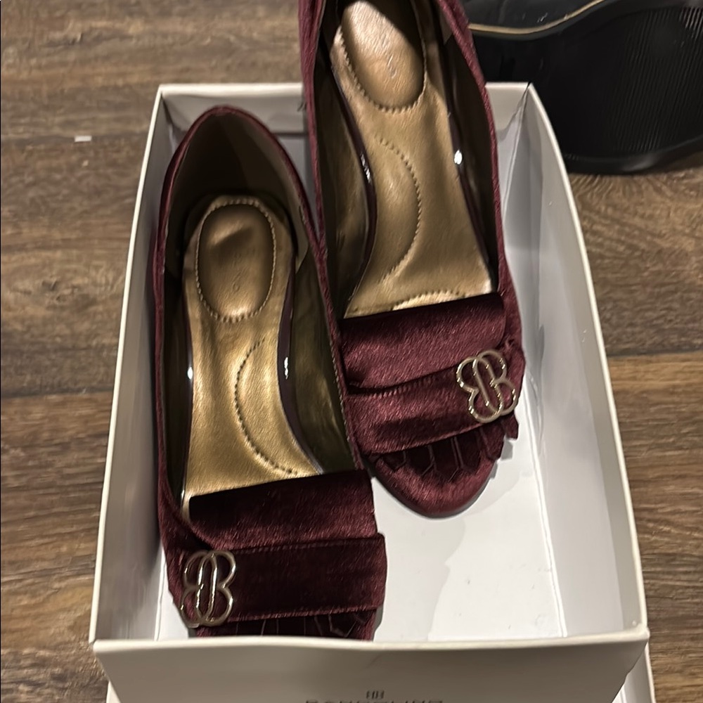 Bandolino Elegant Burgundy Velvet Women's Shoes